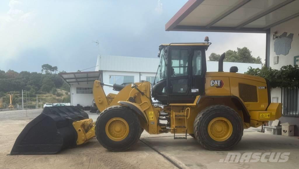 CAT 938 K Naudoti ratiniai krautuvai