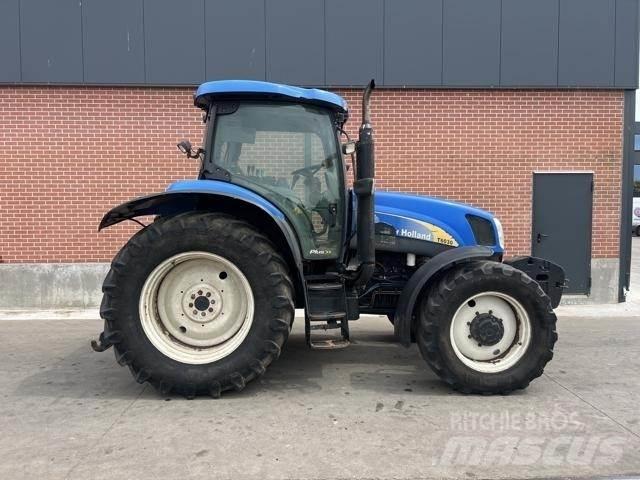 New Holland T6030 Traktoriai