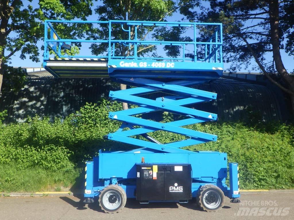 Genie GS4069DC Žirkliniai keltuvai