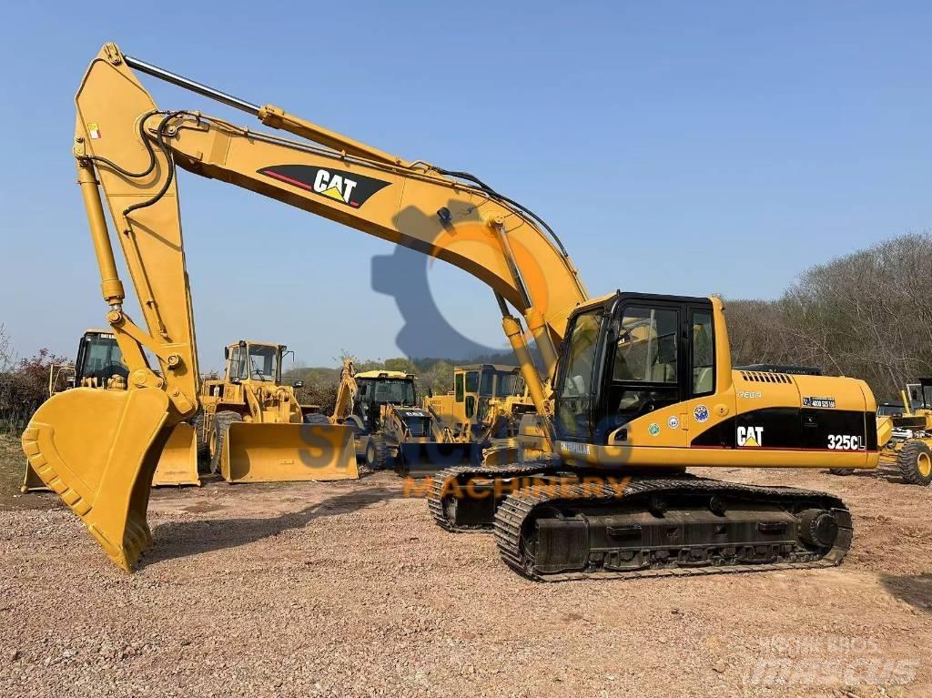 CAT 325 CL Vikšriniai ekskavatoriai