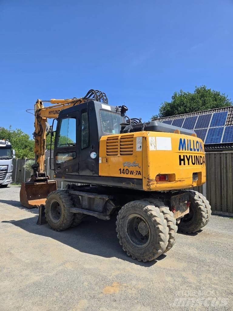 Hyundai Robex 140 W Ratiniai ekskavatoriai