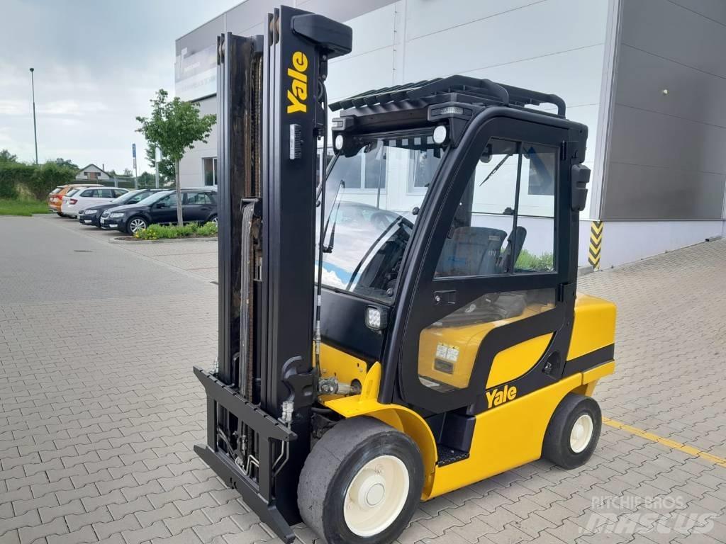 Yale GDP35VX Dyzeliniai krautuvai