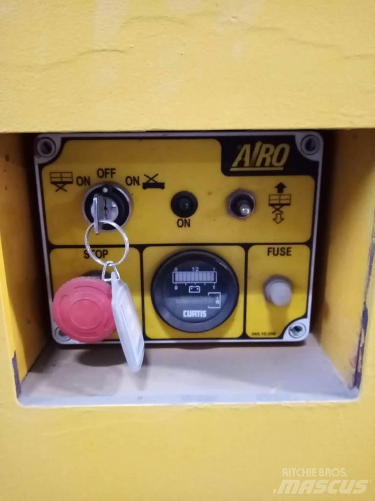 Airo X 14 EW Žirkliniai keltuvai