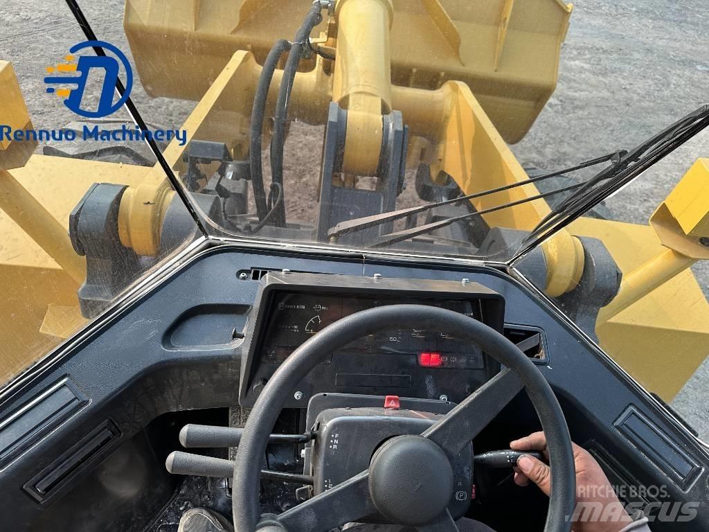 Komatsu WA380 Naudoti ratiniai krautuvai