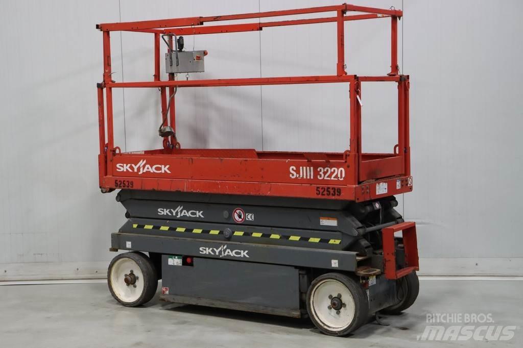 SkyJack SJ III3220 Žirkliniai keltuvai