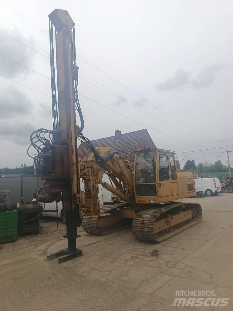 Liebherr R 922 L Vikšriniai ekskavatoriai