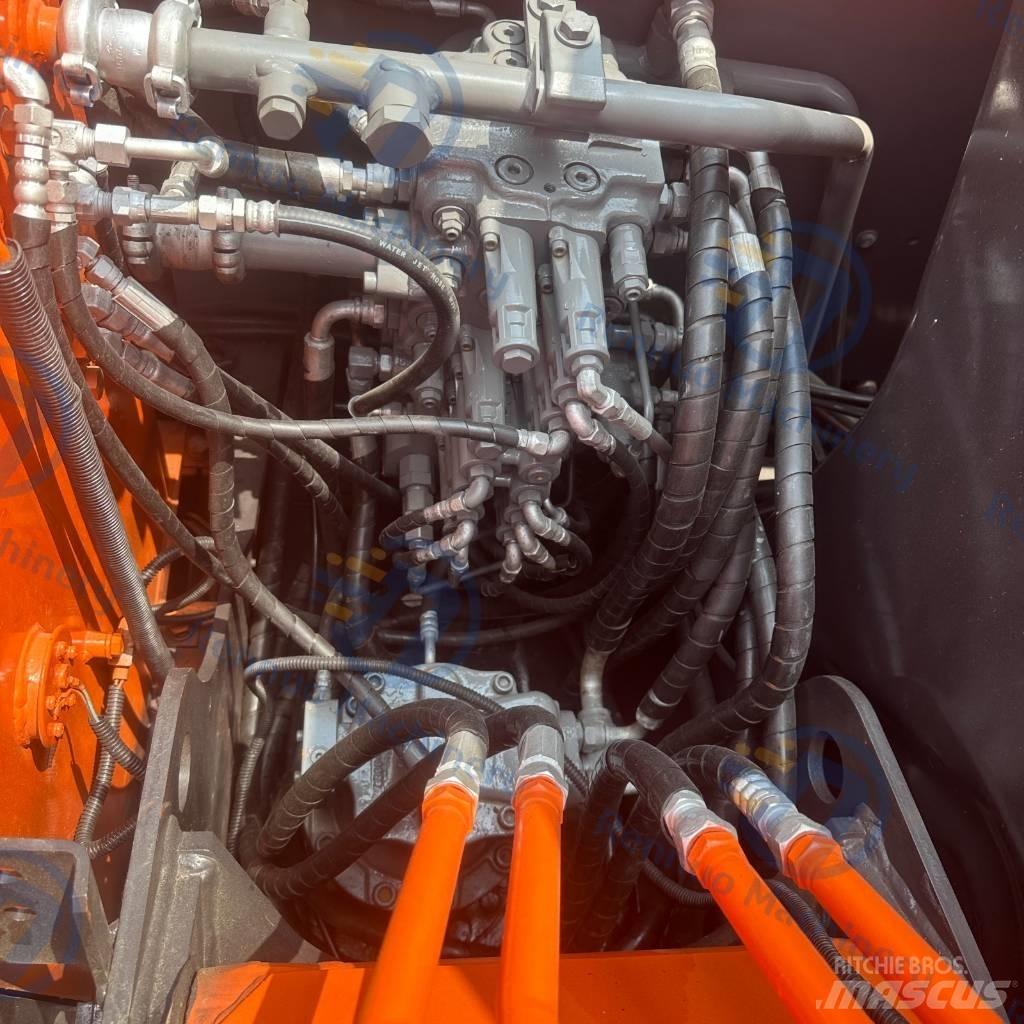 Hitachi ZX70 Vikšriniai ekskavatoriai