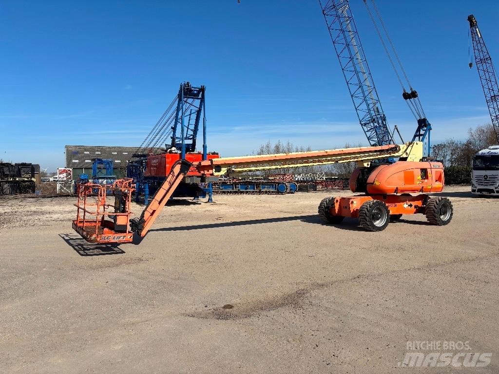 JLG 860 SJ Teleskopiniai keltuvai