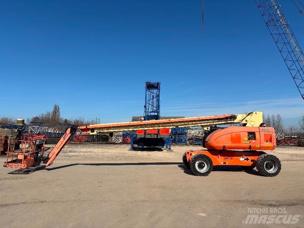 JLG 860 SJ Teleskopiniai keltuvai