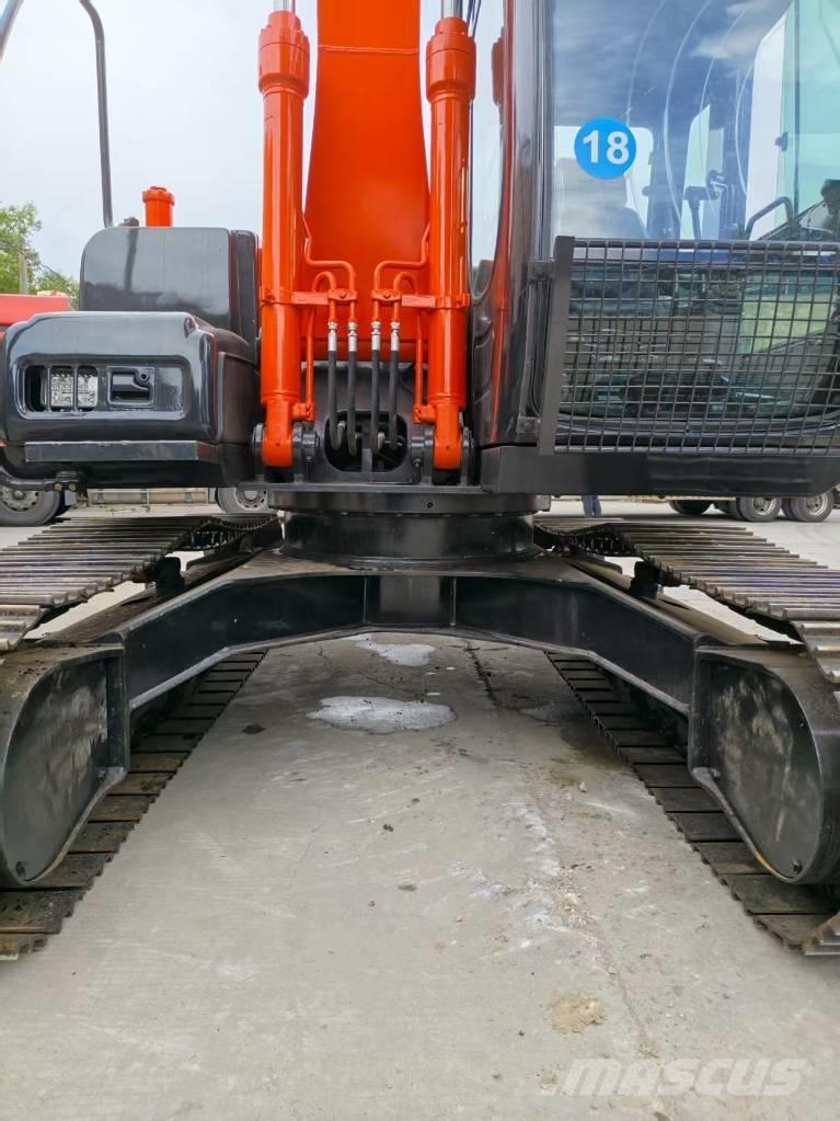 Hitachi ZX 120 Vikšriniai ekskavatoriai