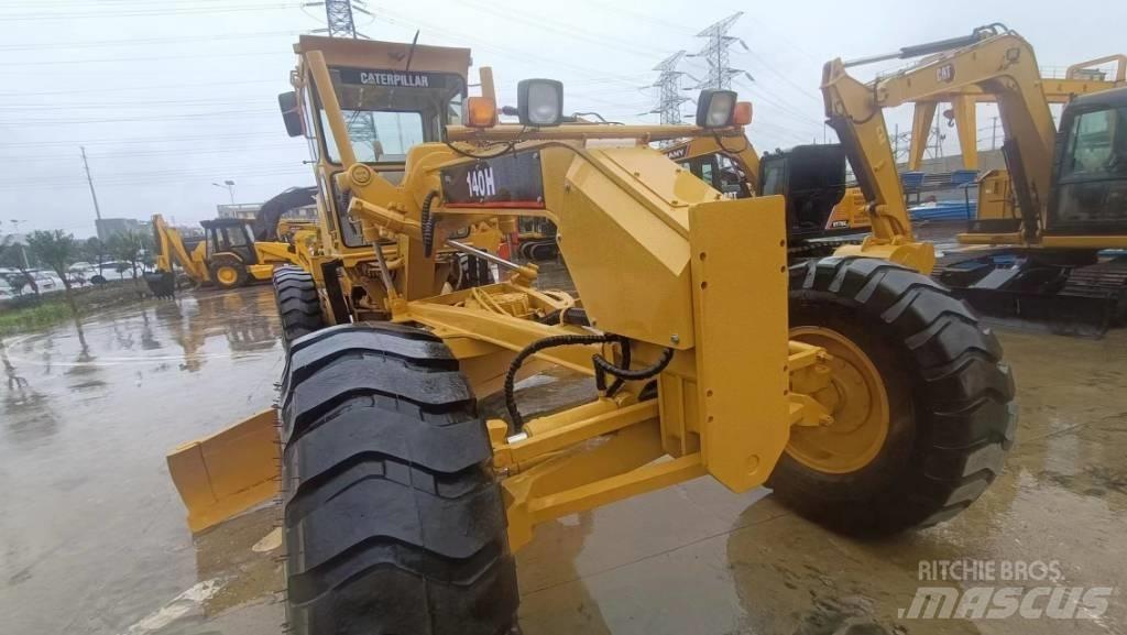 CAT 140 H Greideriai