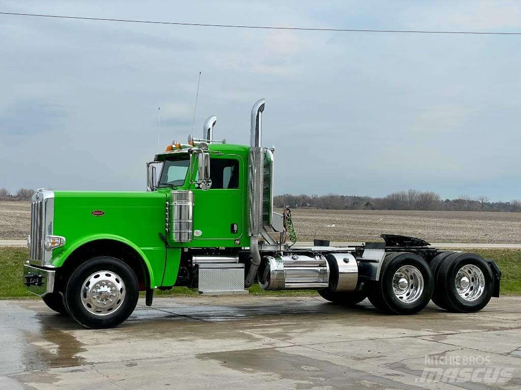 Peterbilt 389 Naudoti vilkikai