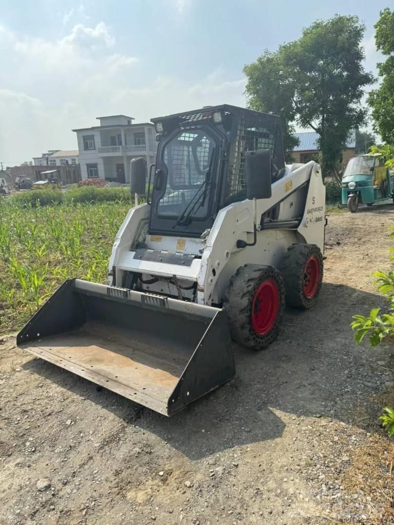 Bobcat S16 Krautuvai su šoniniu pasukimu