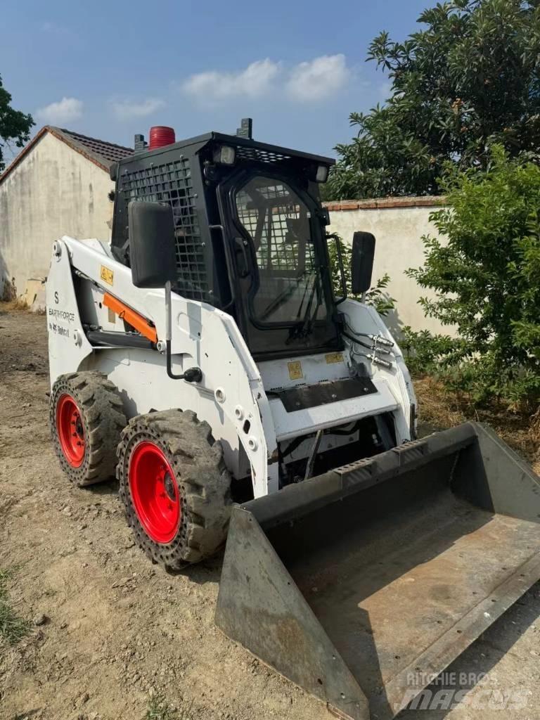 Bobcat S16 Krautuvai su šoniniu pasukimu