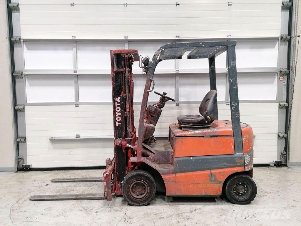 Toyota FBMF16 Elektriniai šakiniai krautuvai