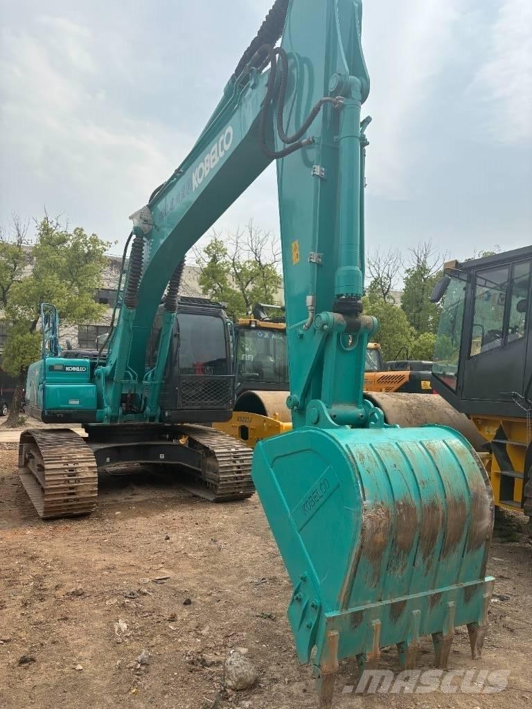 Kobelco SK 210 Vikšriniai ekskavatoriai