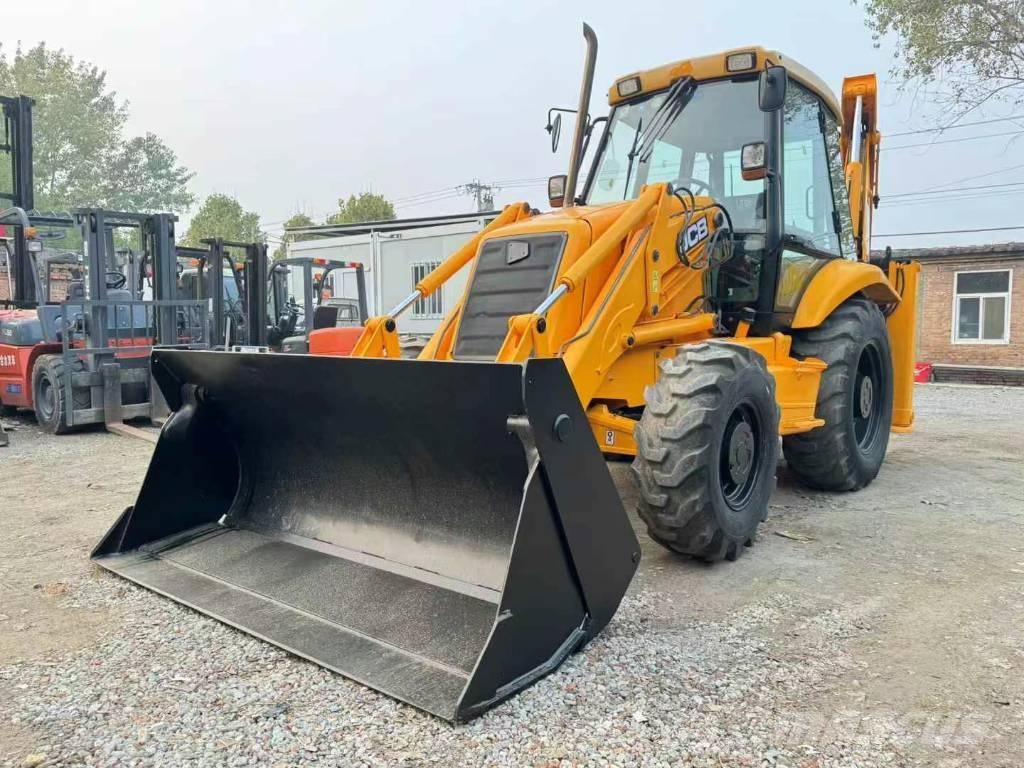 JCB 3CX Ekskavatoriniai krautuvai