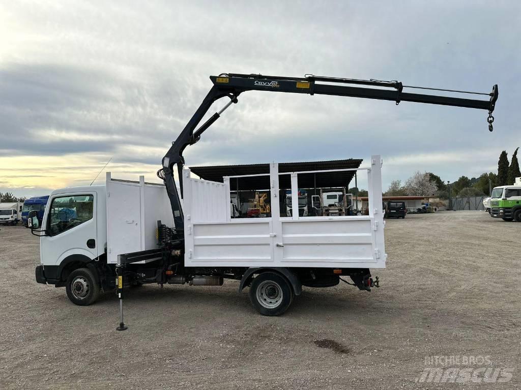 Nissan NT 400 Automobiliniai kranai