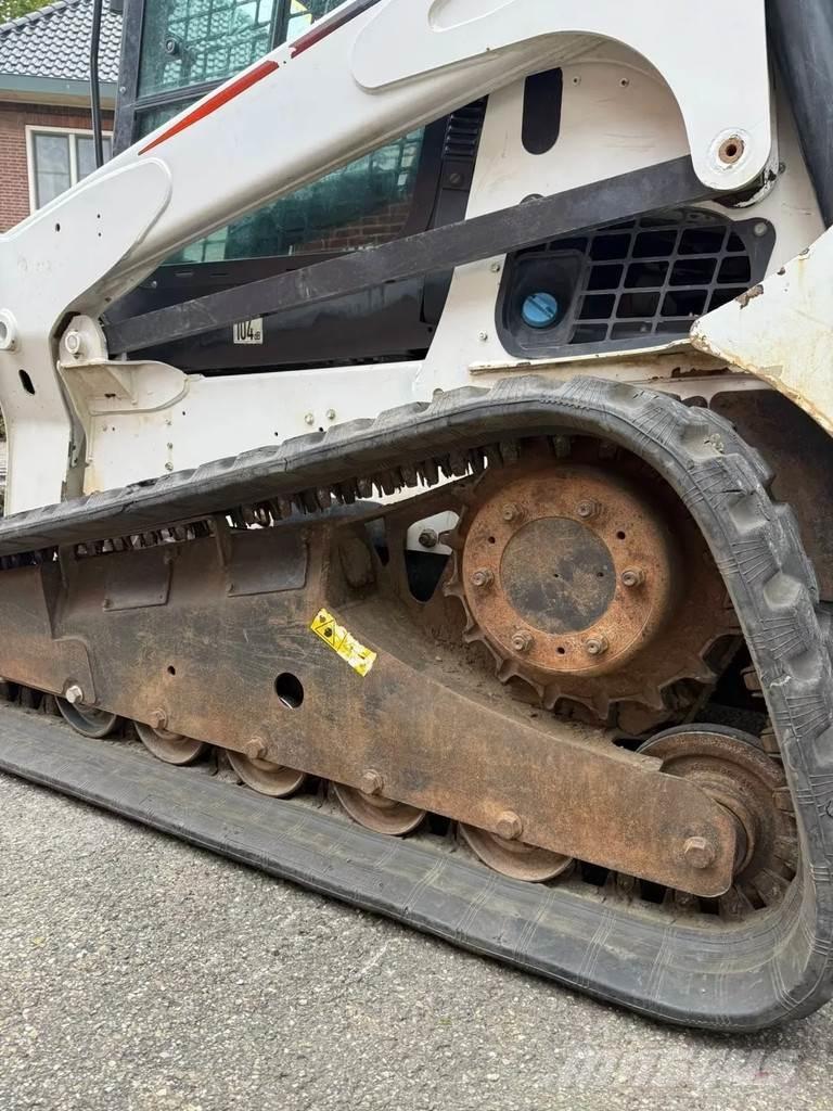 Bobcat T770 Krautuvai su šoniniu pasukimu