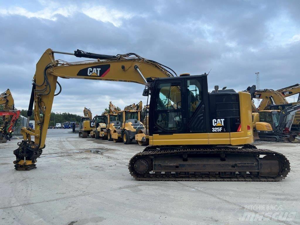 CAT 325FL CR Vikšriniai ekskavatoriai