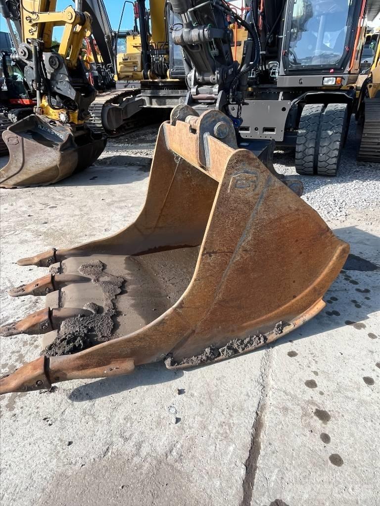 CAT 325FL CR Vikšriniai ekskavatoriai