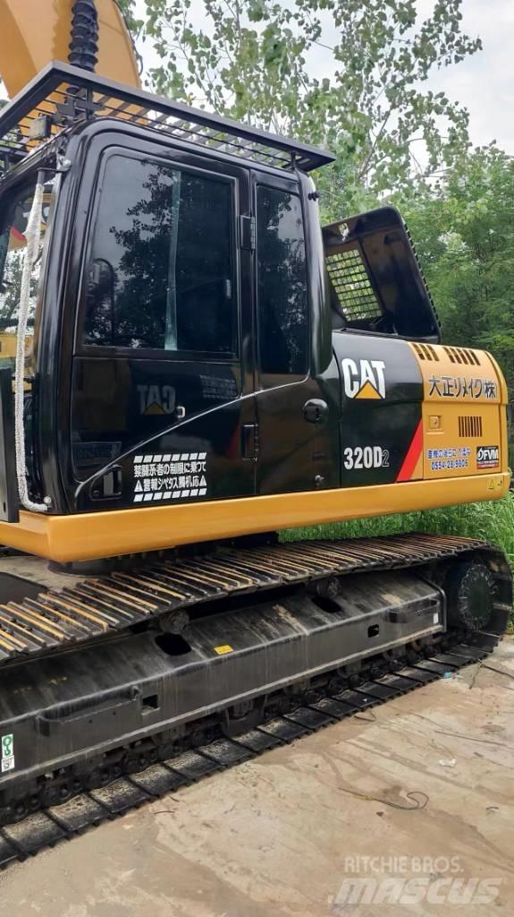 CAT 320D2 Vikšriniai ekskavatoriai