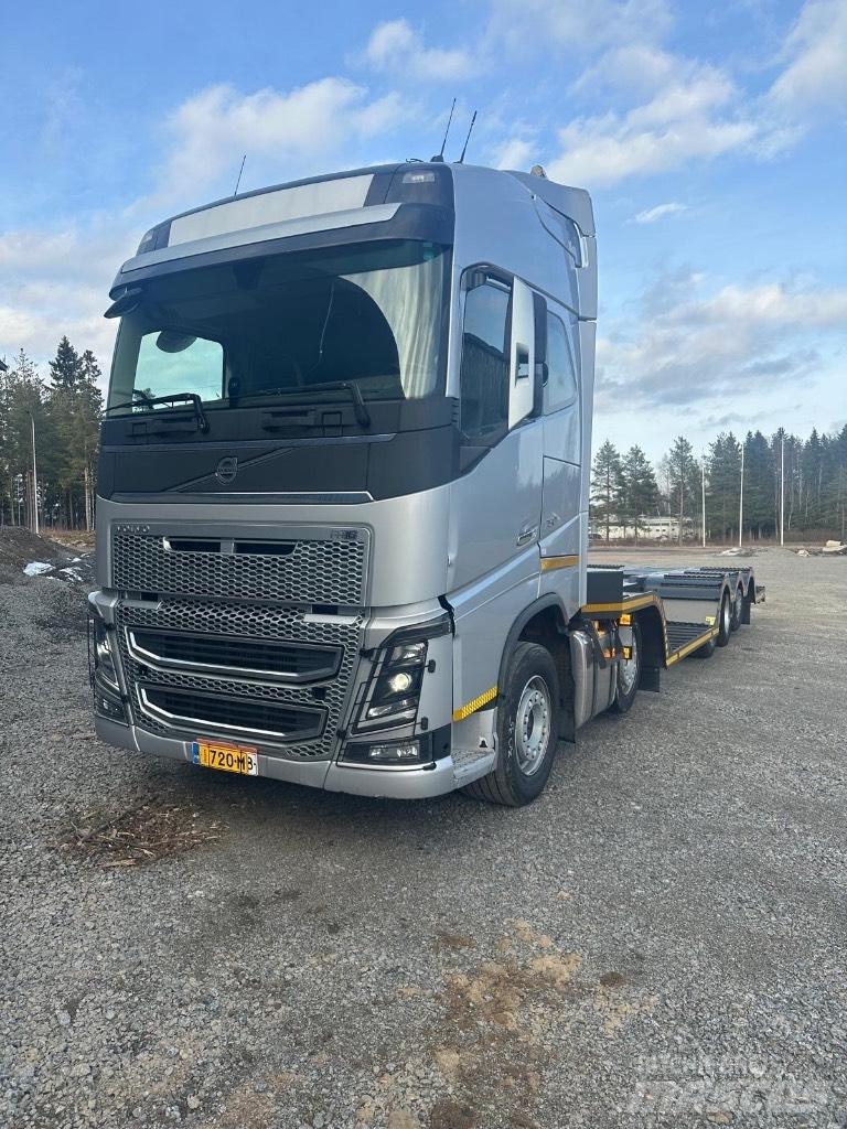 Volvo FH16 750 Miško mašinų transportavimo sunkvežimiai