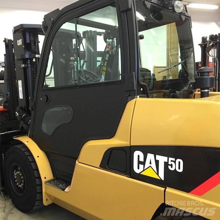 CAT DP 50 N Dyzeliniai krautuvai