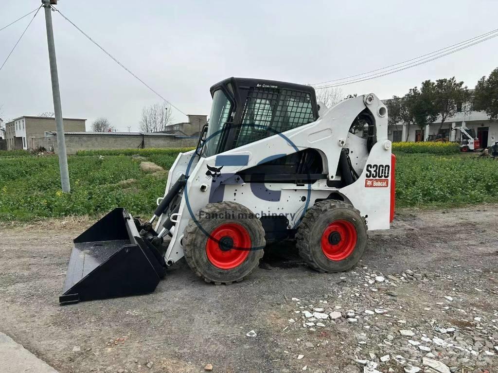 Bobcat S 330 Krautuvai su šoniniu pasukimu