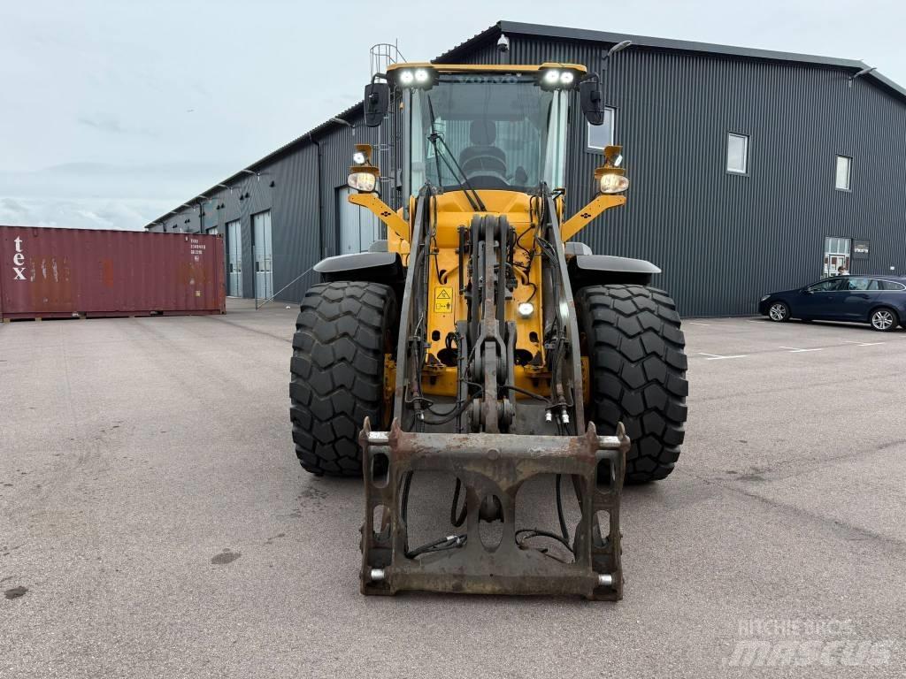 Volvo L 60 H Naudoti ratiniai krautuvai