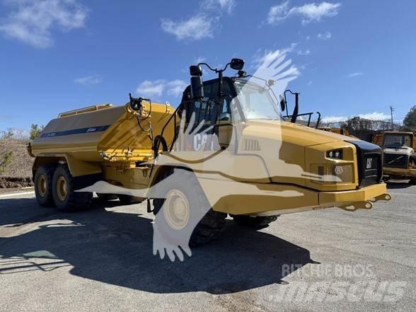 CAT 725C2 Vandens sunkvežimiai