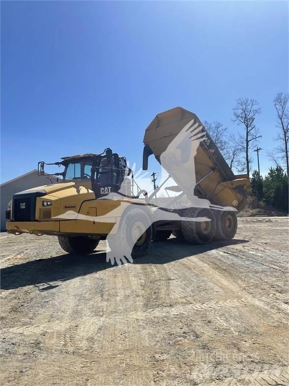 CAT 745 Karjeriniai savivarčiai
