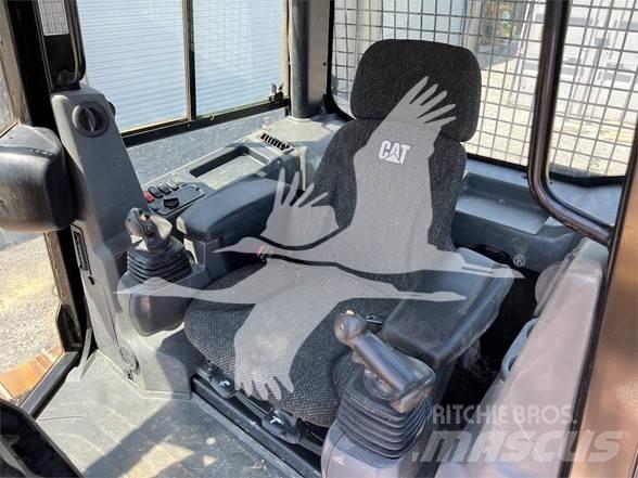 CAT D5K2 LGP Vikšriniai buldozeriai