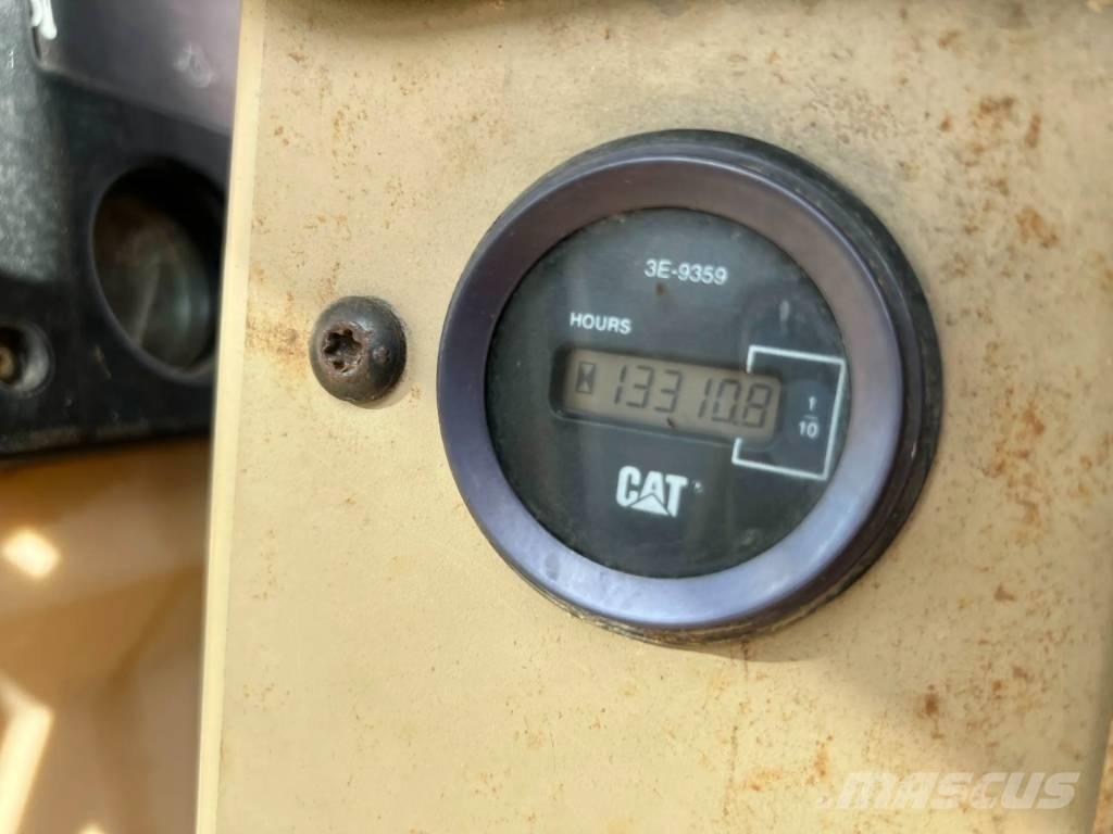 CAT 140H Greideriai