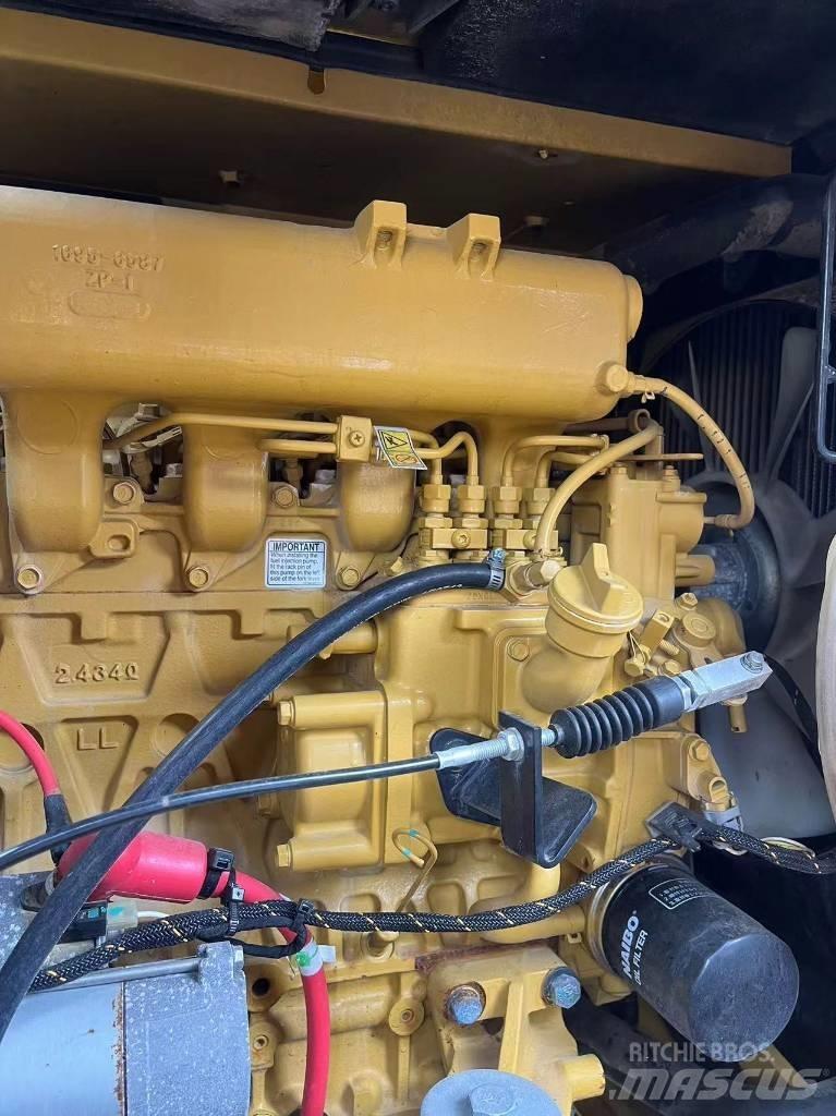 CAT 307.5 Vikšriniai ekskavatoriai
