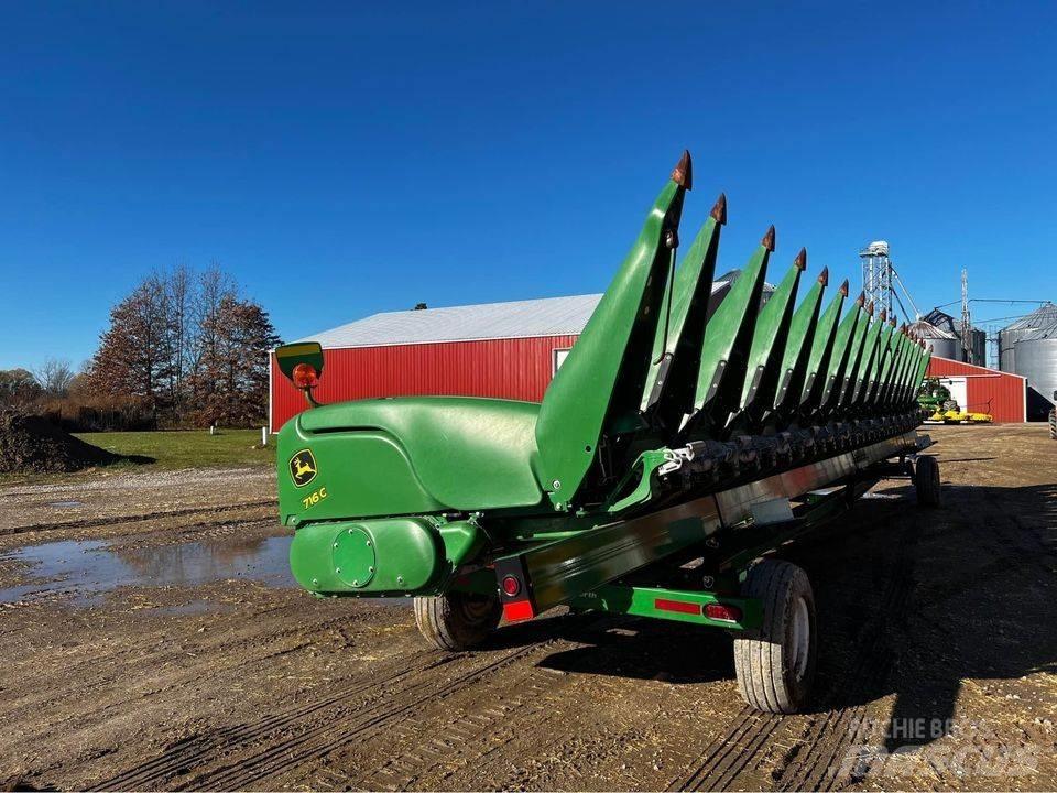 John Deere 716c Derliaus nuėmimo kombainų galvos