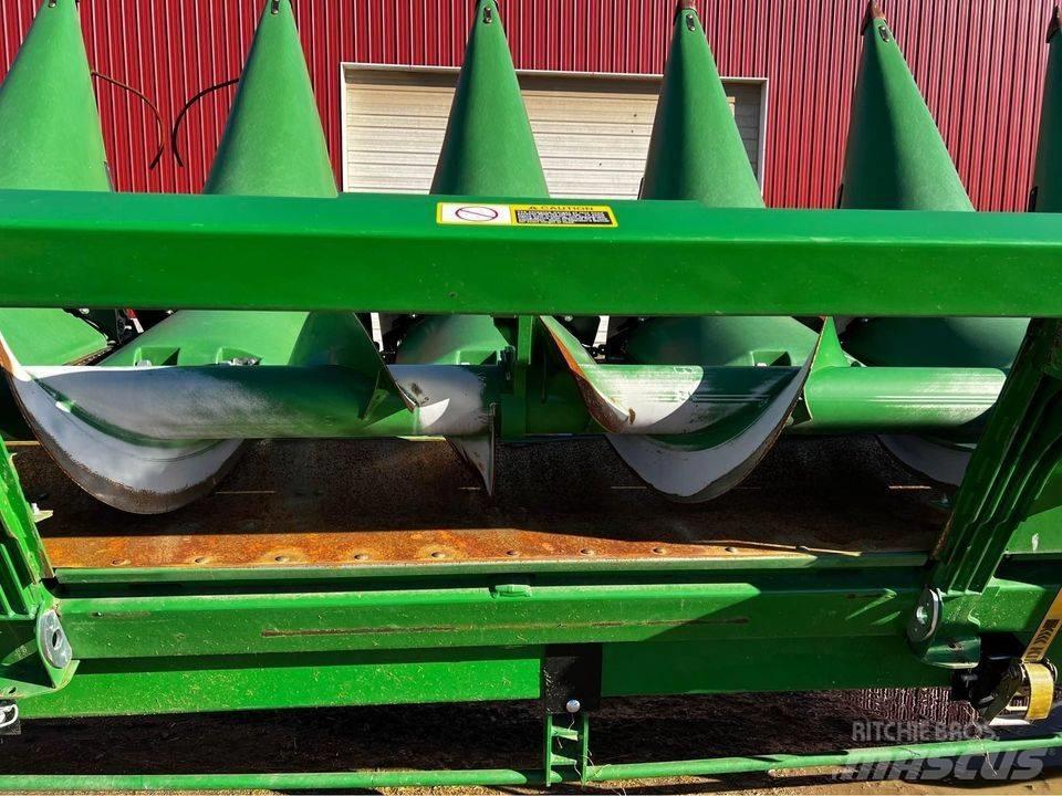 John Deere 716c Derliaus nuėmimo kombainų galvos