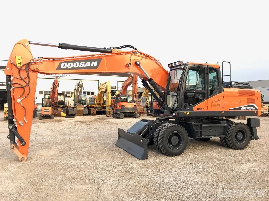 Develon DX 210 W-7 Ratiniai ekskavatoriai