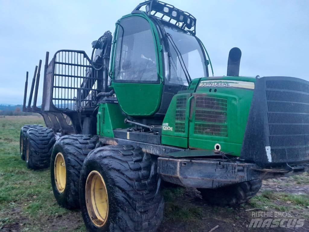 John Deere 1210 E Naudoti miškovežiai (Forvarderiai)
