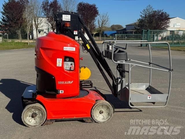 Manitou 100 VJR Vertikalūs stiebiniai keltuvai