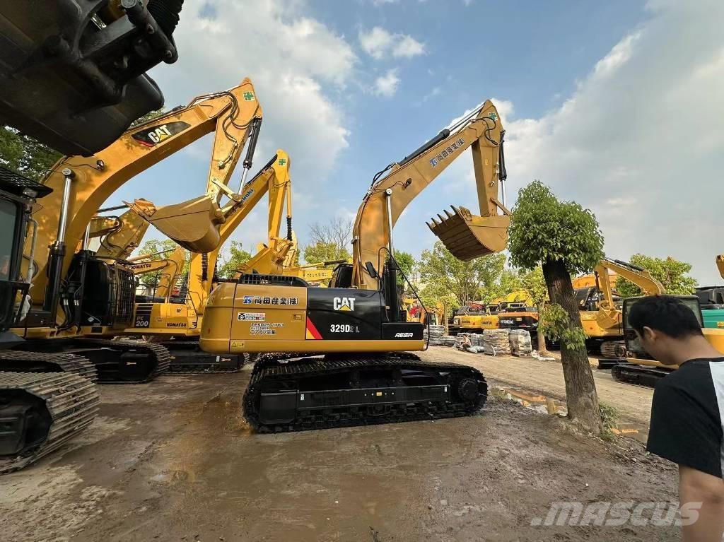 CAT 329 D Vikšriniai ekskavatoriai