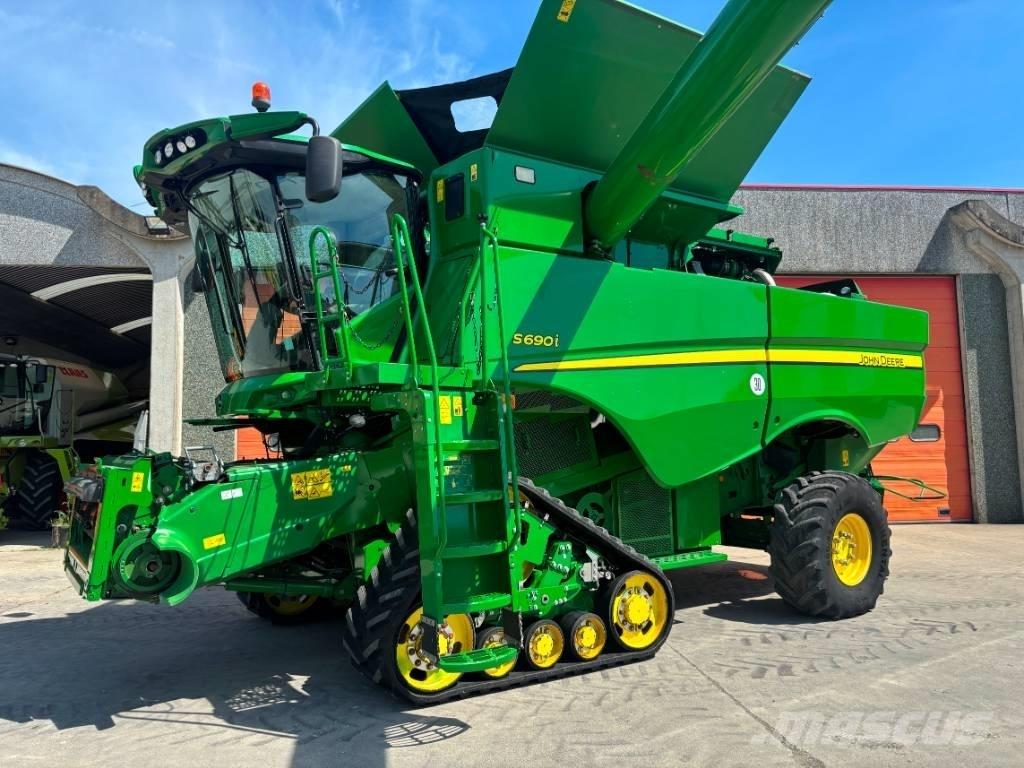 John Deere S 690 i Derliaus nuėmimo kombainai