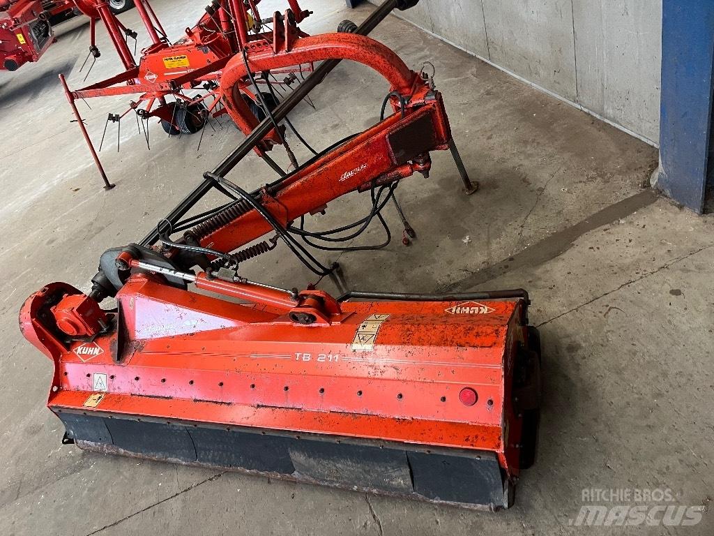 Kuhn TB 211 Ganyklų šienapjovės / rėžtuvės