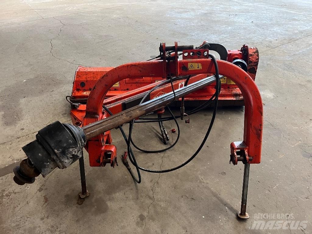 Kuhn TB 211 Ganyklų šienapjovės / rėžtuvės