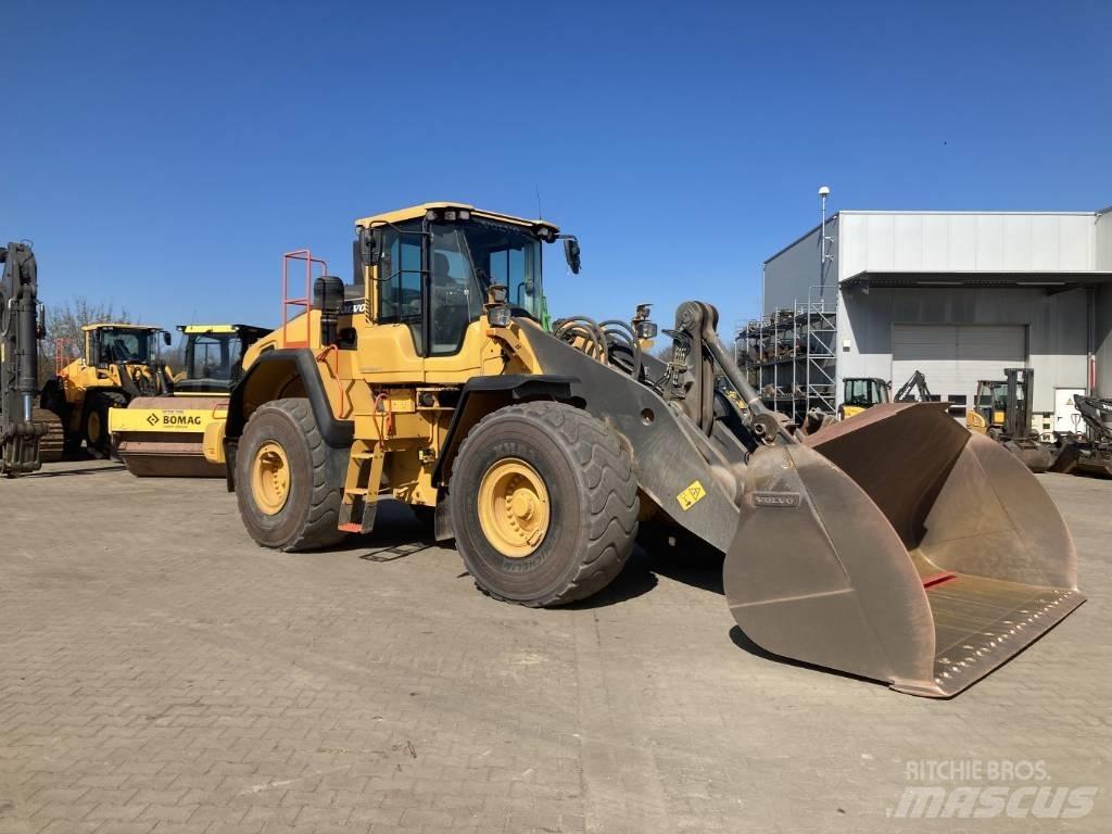 Volvo L 150 H Naudoti ratiniai krautuvai