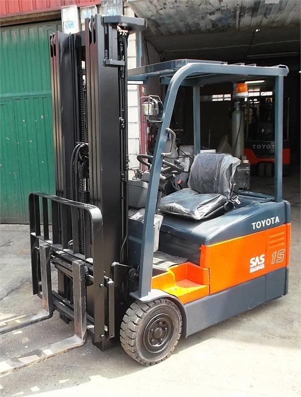 Toyota 7 FBEF 15 Elektriniai šakiniai krautuvai