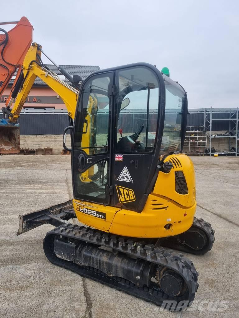 JCB 8025 Mini ekskavatoriai < 7 t
