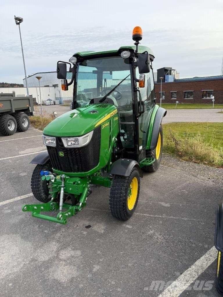 John Deere 3046 R Naudoti kompaktiški traktoriai