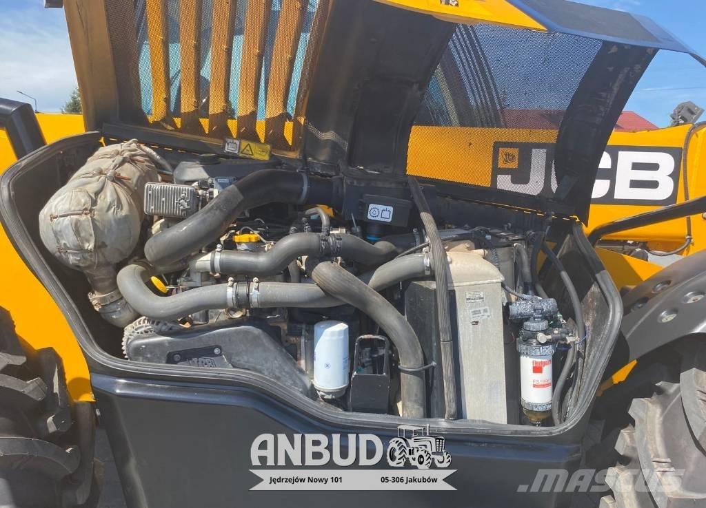 JCB 541-70 Agripro Teleskopiniai ratiniai krautuvai