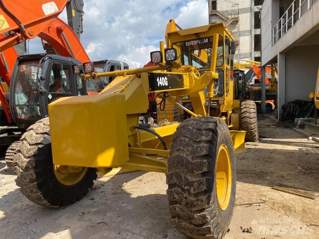 CAT 140 G Greideriai